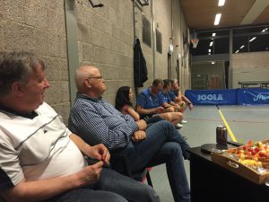 Toeschouwers Bart en Rinus