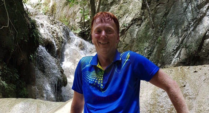 Gerard groet jullie vanaf level 7 bij de Erawan watervallen in Thailand.